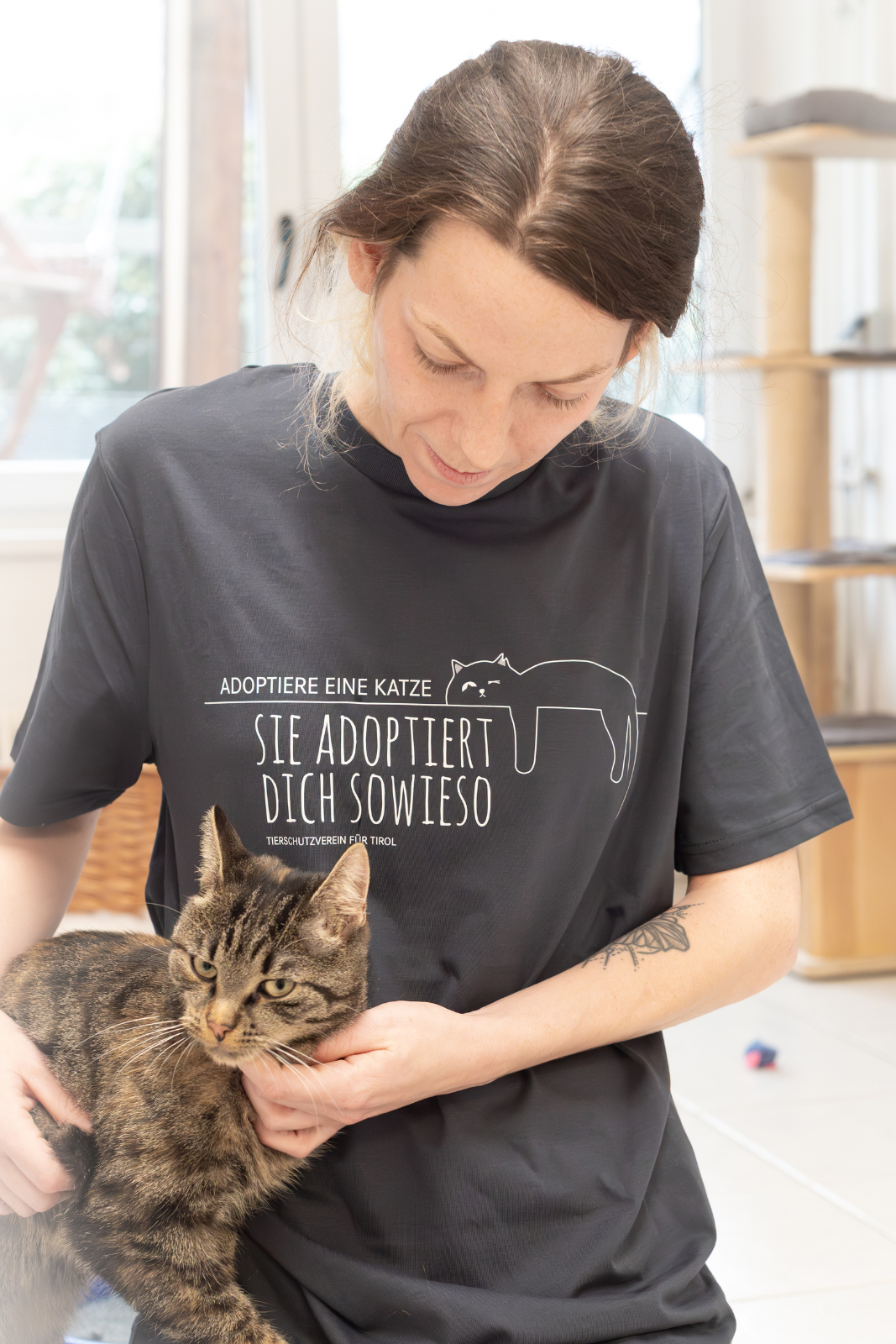 T-Shirt Adoptiere eine Katze
